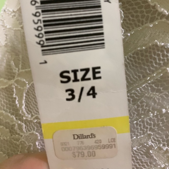 NWT Gorgeous White Dress - Picture 5 of 5